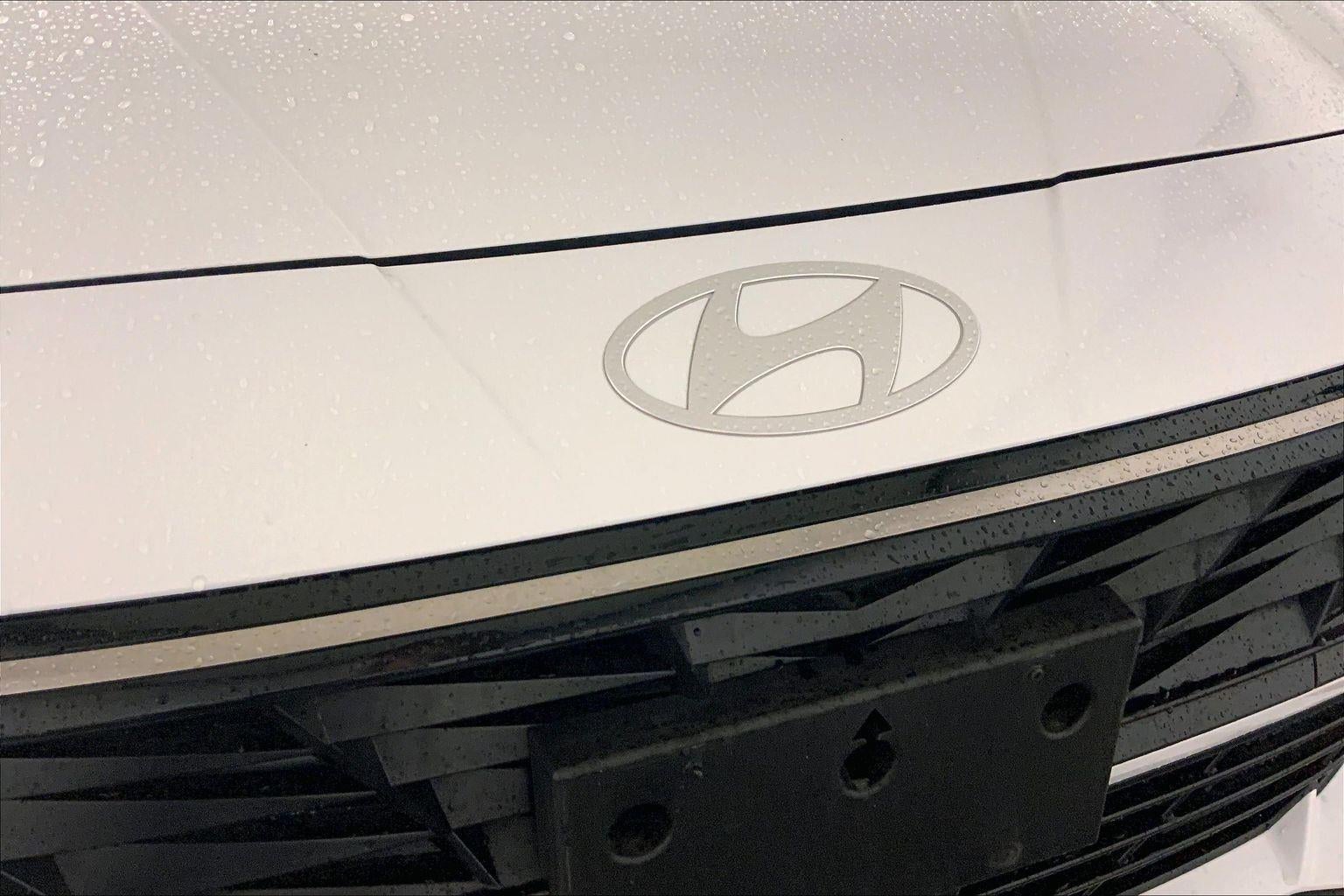 2025 Hyundai Elantra Hybrid Limited