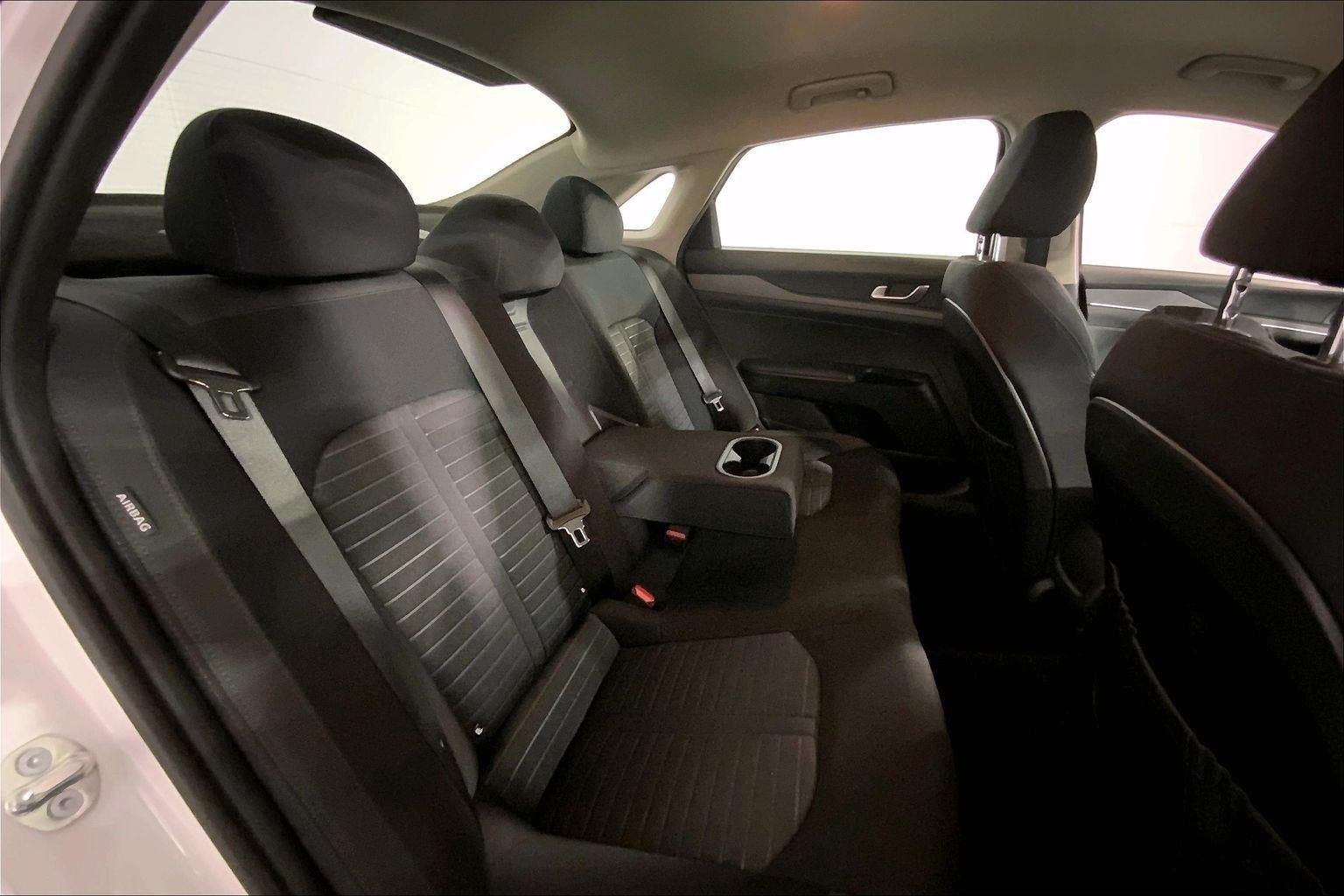 2025 Kia K5 LXS