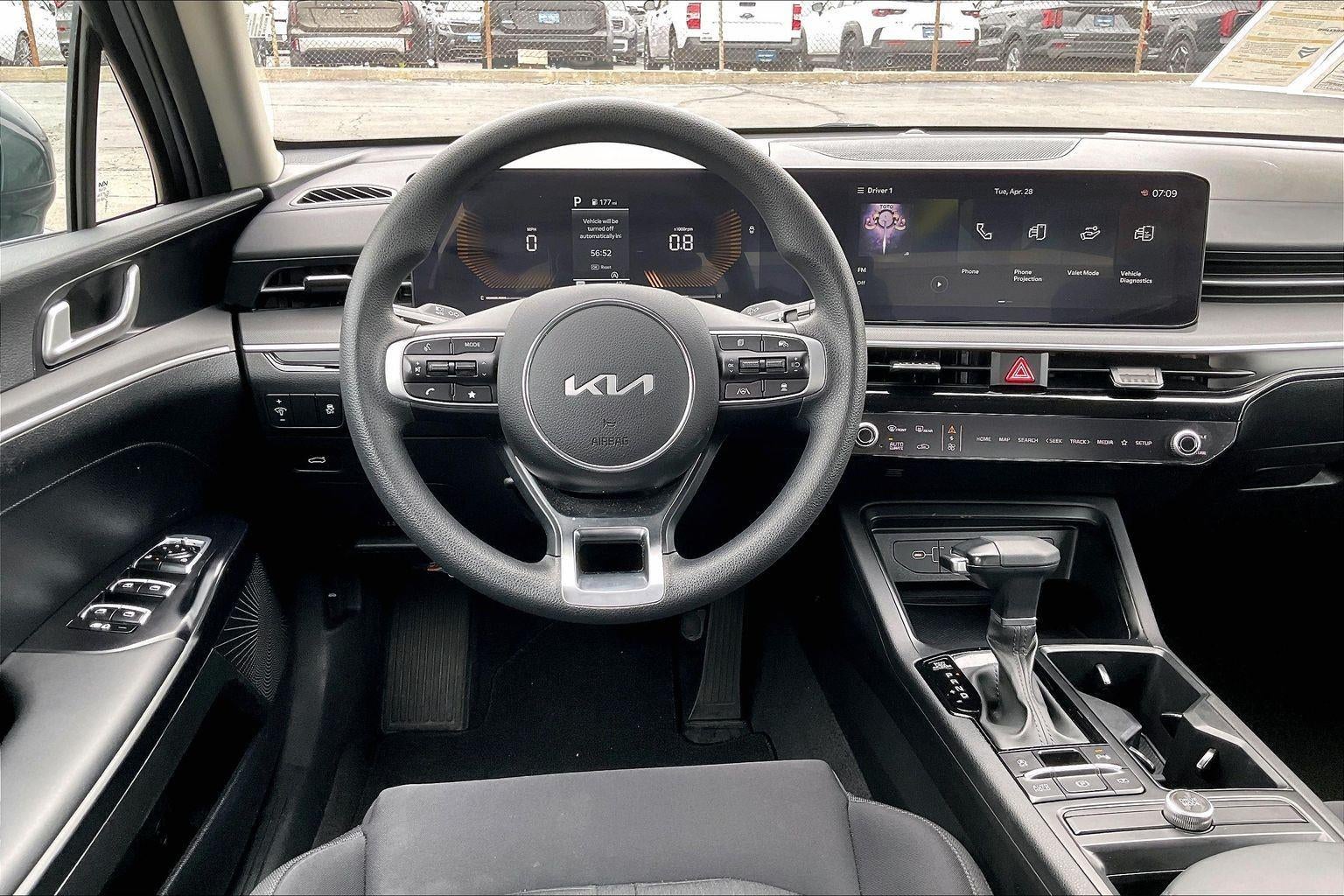 2025 Kia K5 LXS