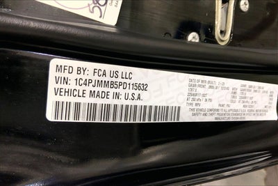 2023 Jeep Cherokee Altitude Lux