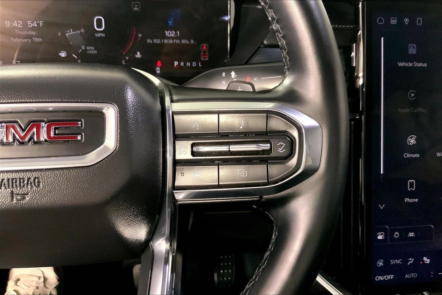 2024 GMC Acadia Elevation