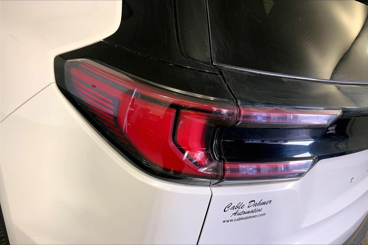 2024 GMC Acadia Elevation