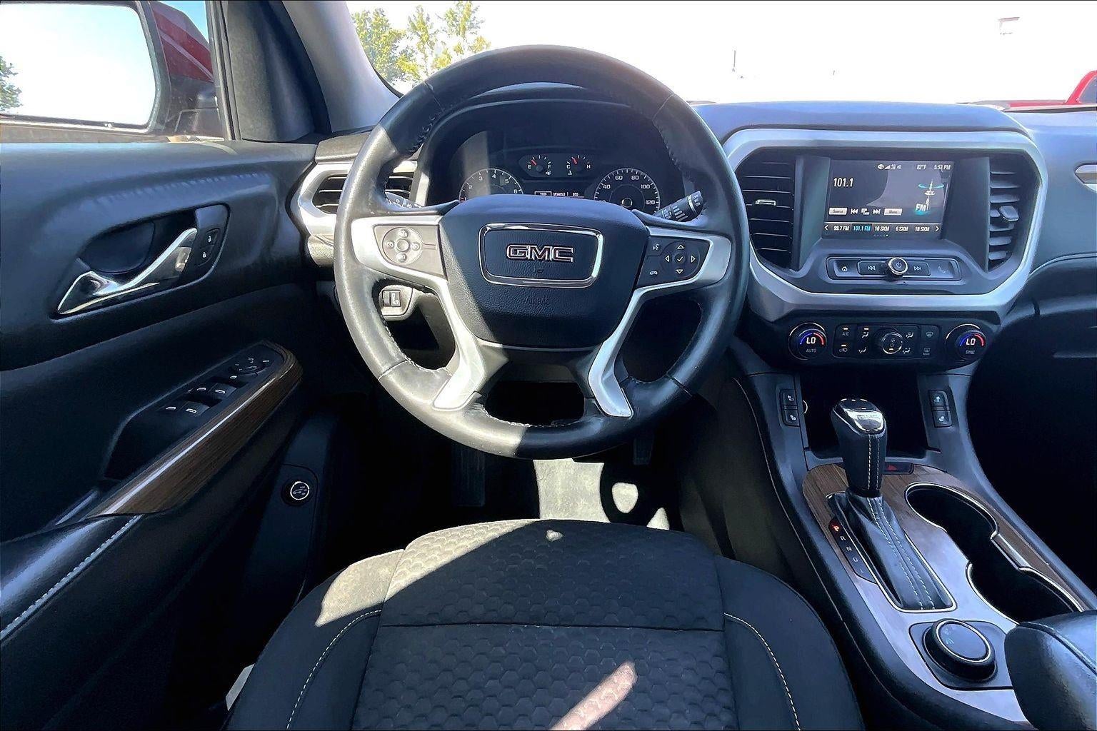 2018 GMC Acadia SLE