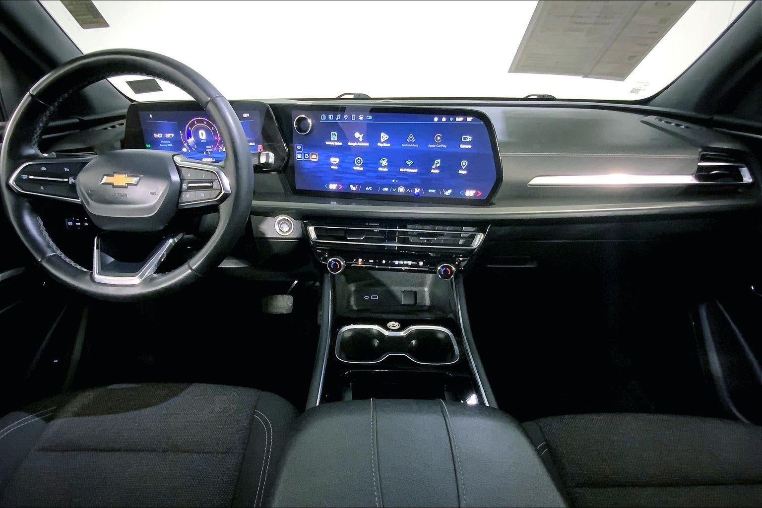 2024 Chevrolet Traverse LT