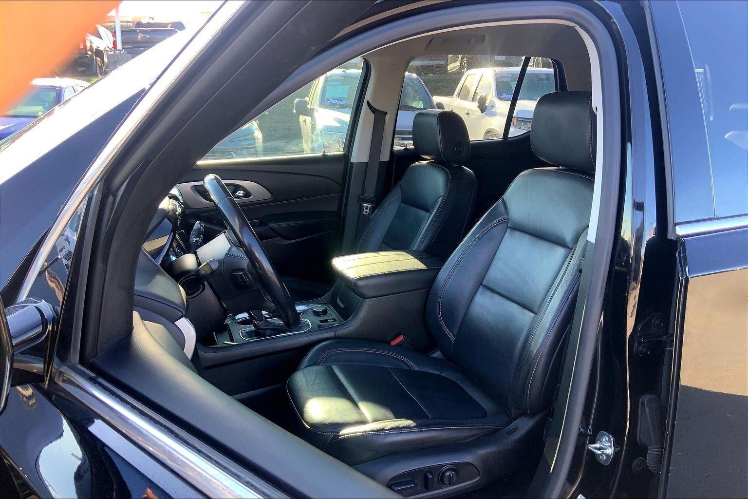 2020 Chevrolet Traverse LT Leather