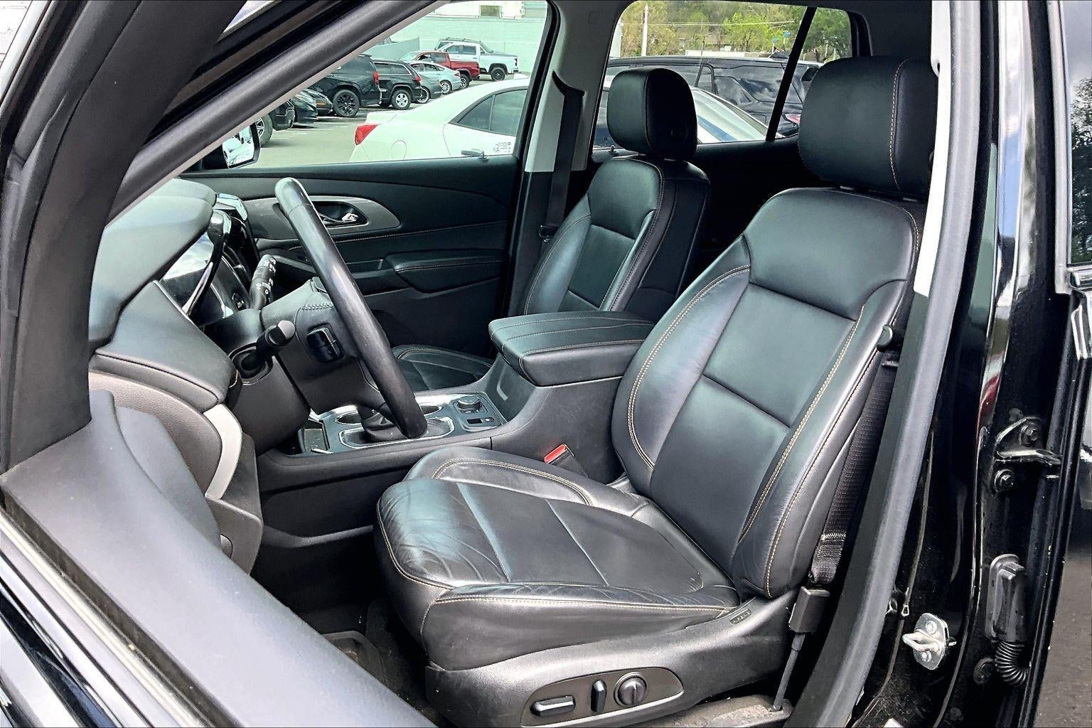 2021 Chevrolet Traverse RS