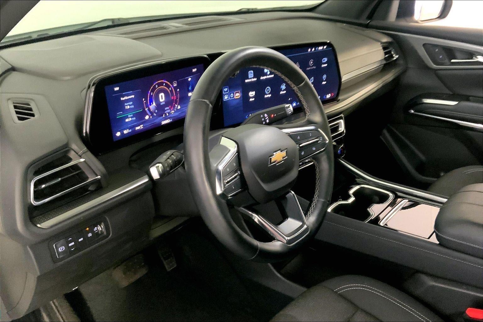 2024 Chevrolet Traverse LT