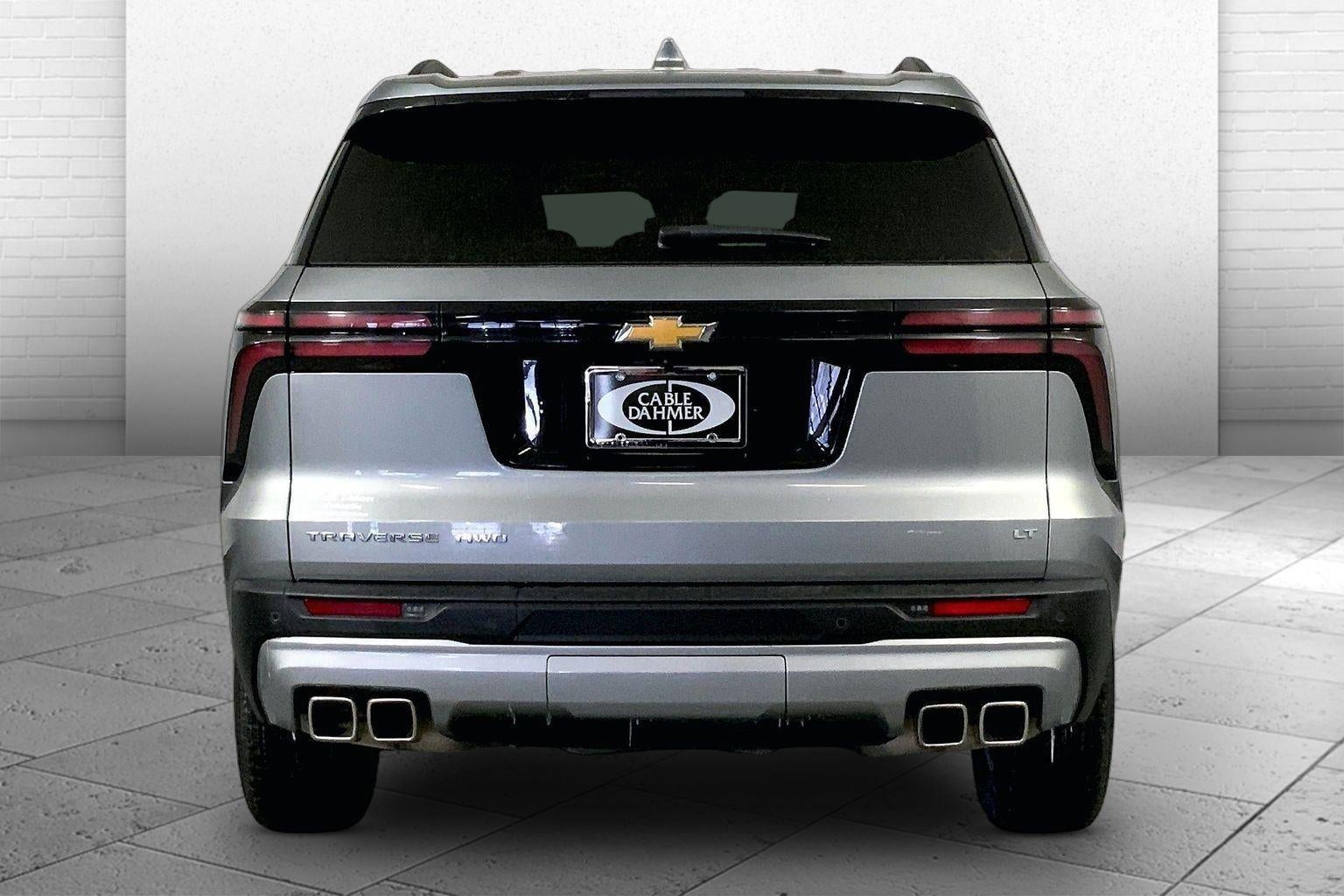 2024 Chevrolet Traverse LT