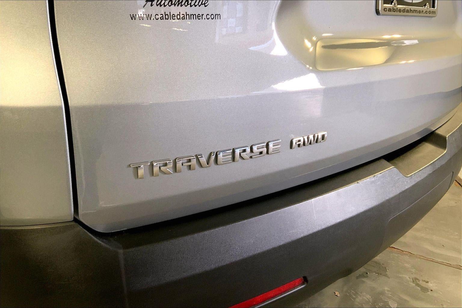 2023 Chevrolet Traverse LT Leather