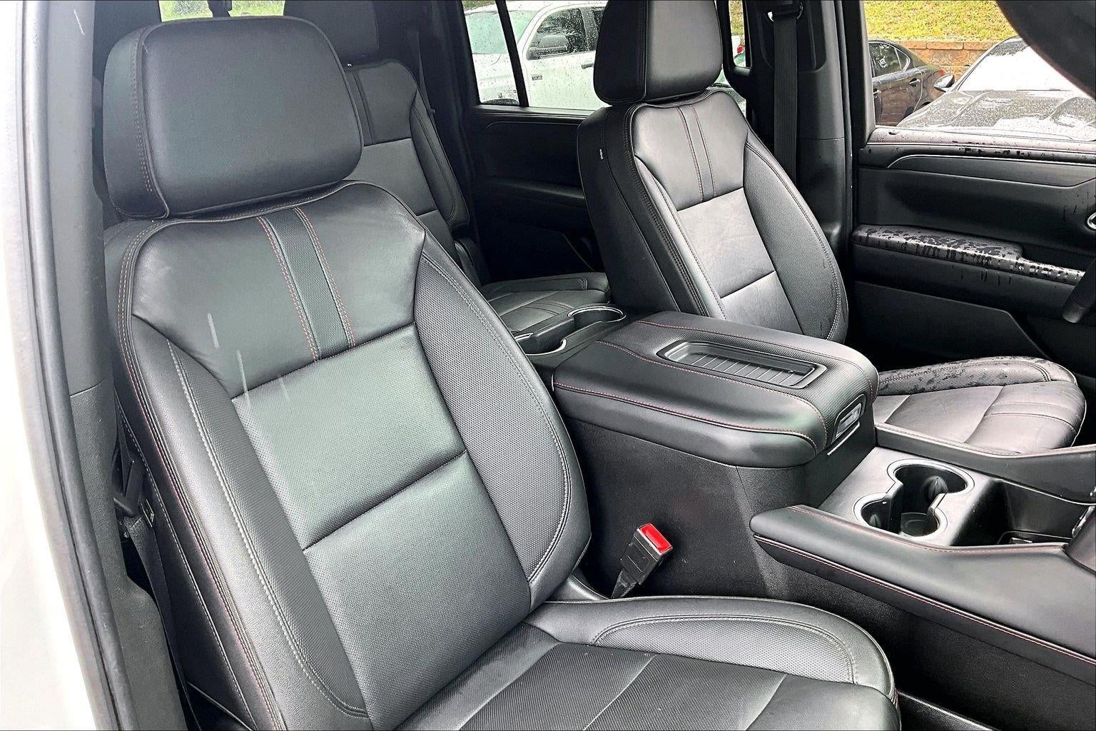 2023 Chevrolet Suburban RST