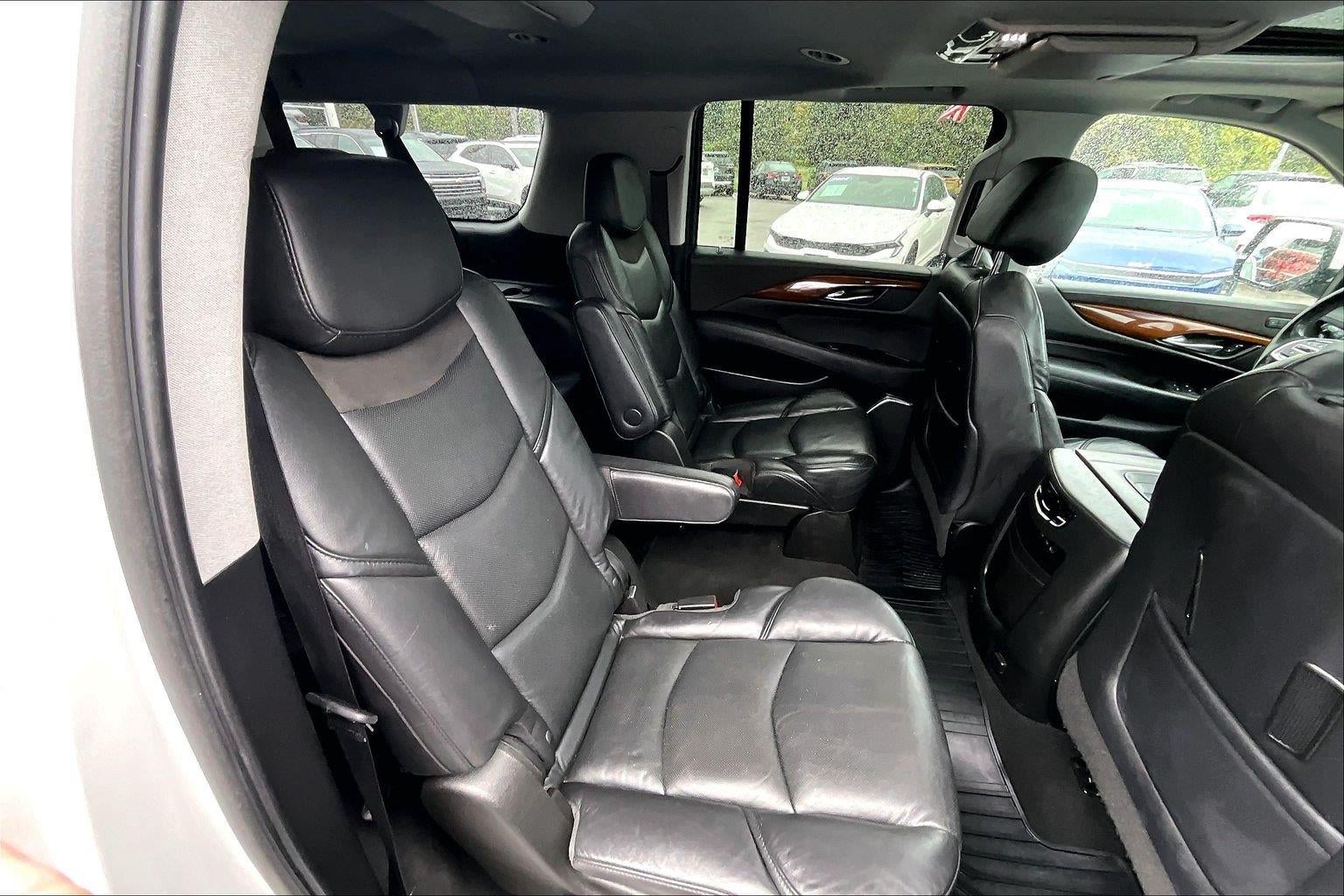 2019 Cadillac Escalade ESV Premium Luxury