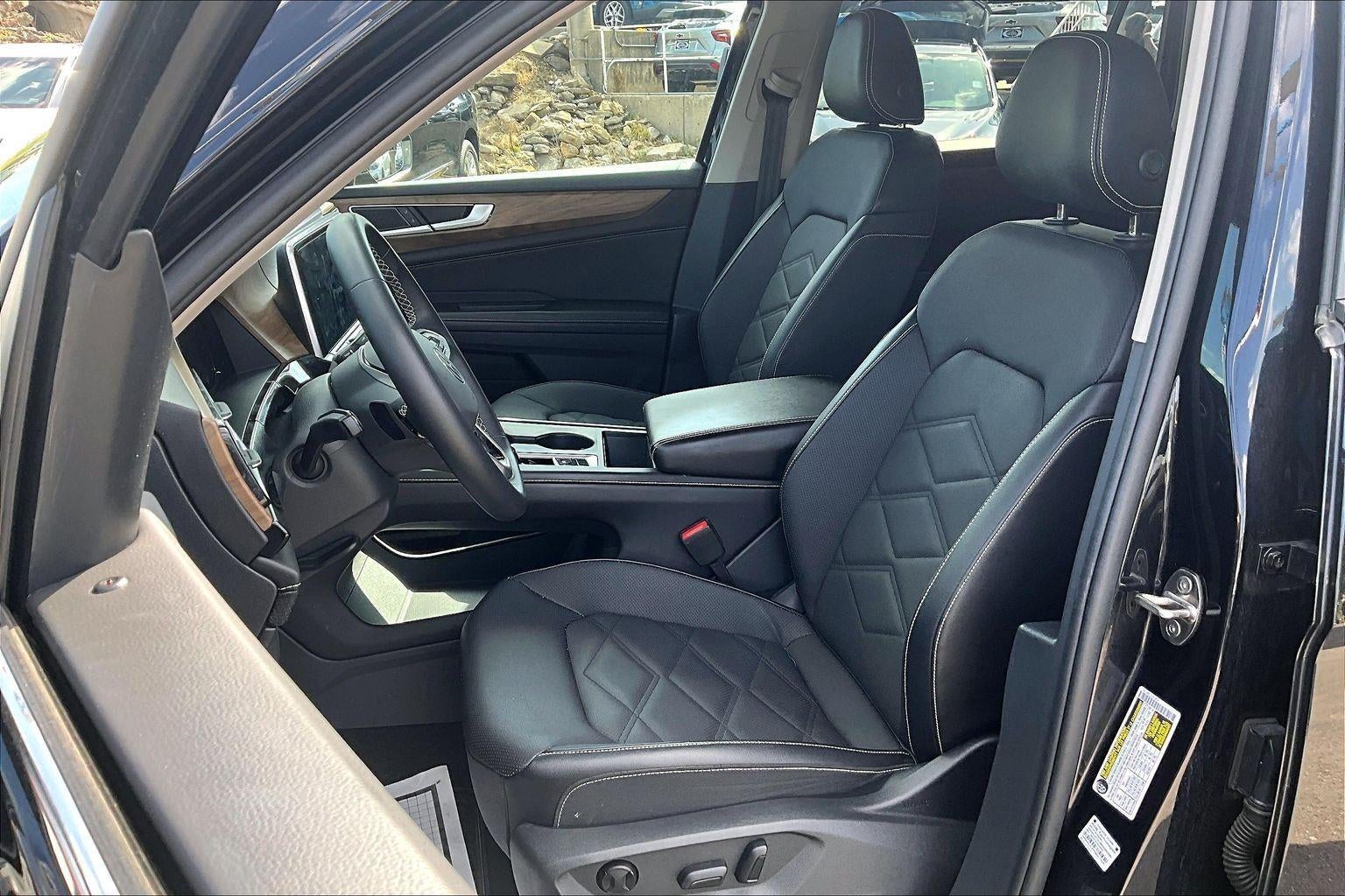 2024 Volkswagen Atlas 2.0T SE