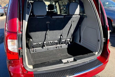 2016 Chrysler Town & Country Touring