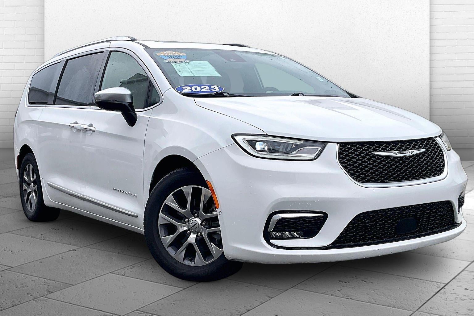 2023 Chrysler Pacifica Hybrid Pinnacle