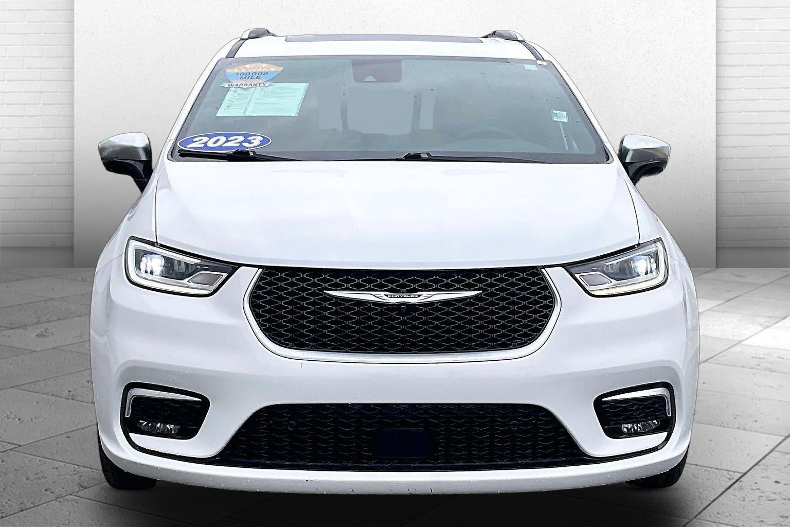 2023 Chrysler Pacifica Hybrid Pinnacle
