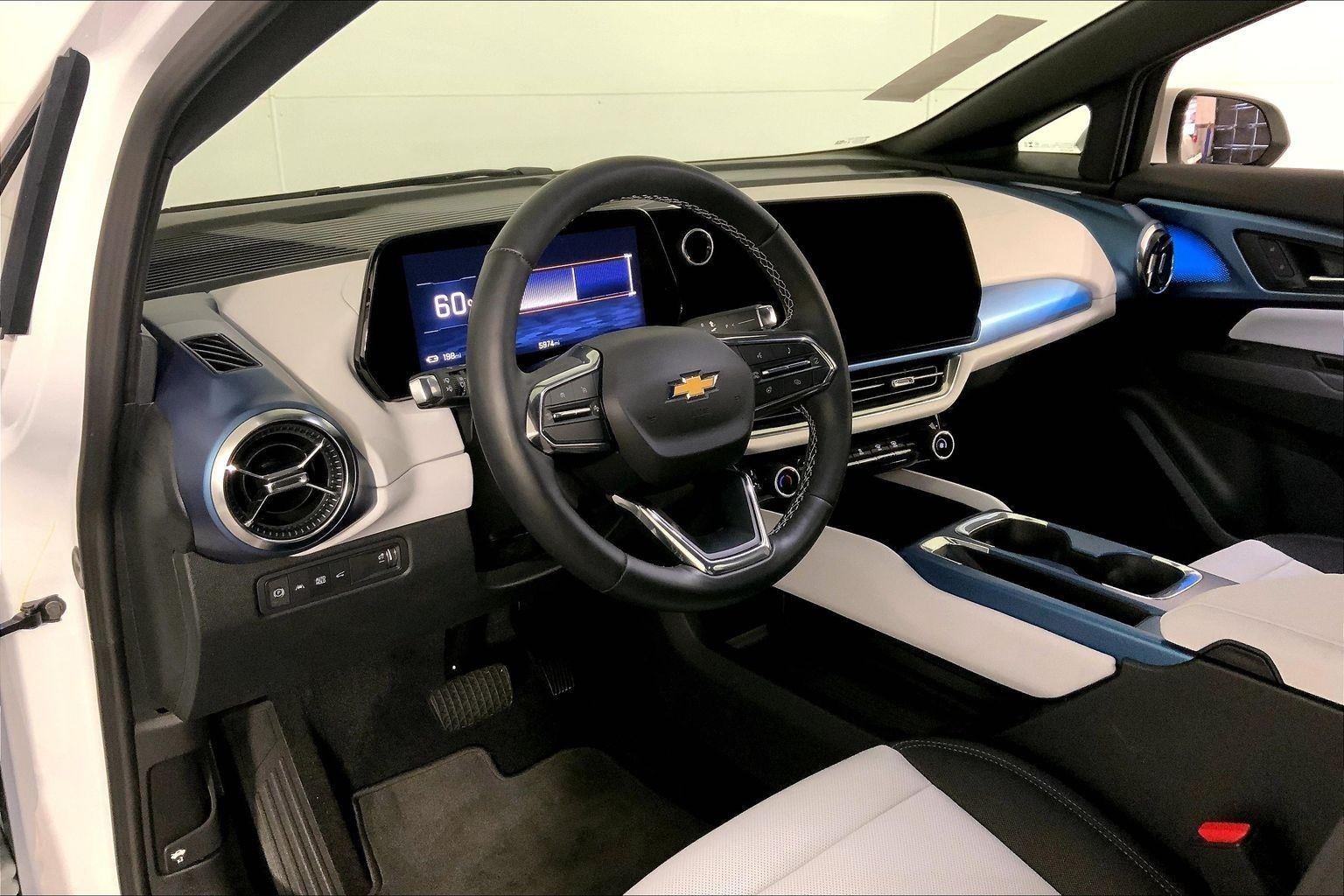 2025 Chevrolet Equinox EV LT