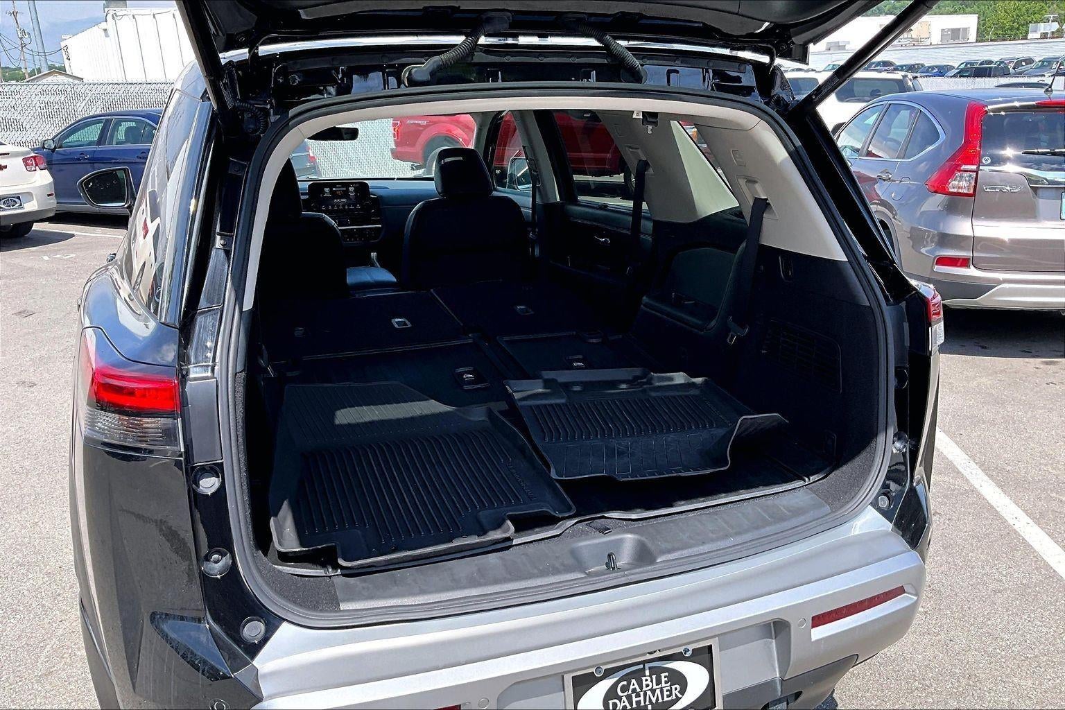 2024 Nissan Pathfinder Platinum