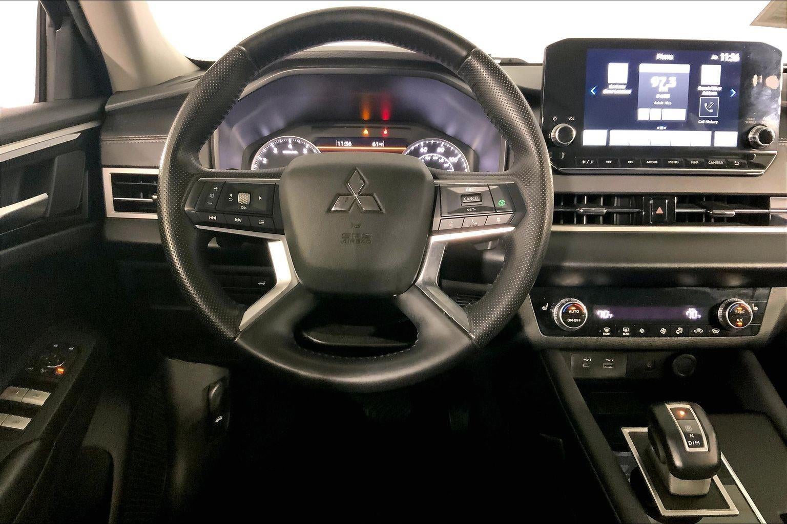 2024 Mitsubishi Outlander SE