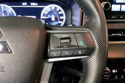 2024 Mitsubishi Outlander Plug-In Hybrid SE