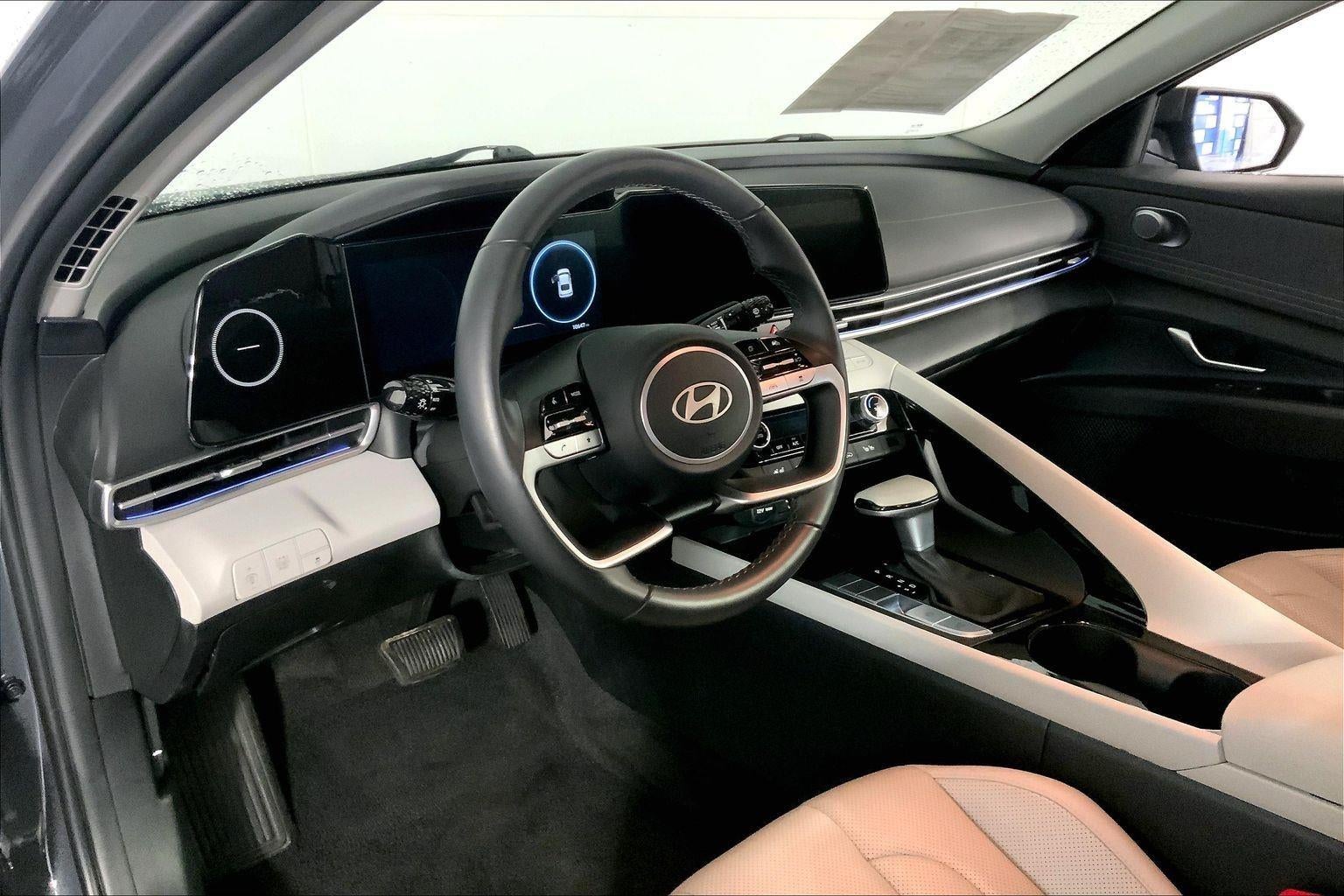 2025 Hyundai Elantra Hybrid Limited