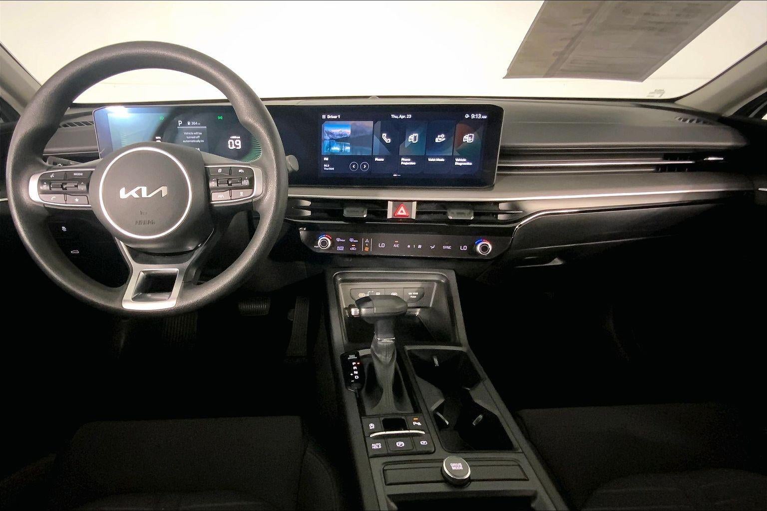 2025 Kia K5 LXS