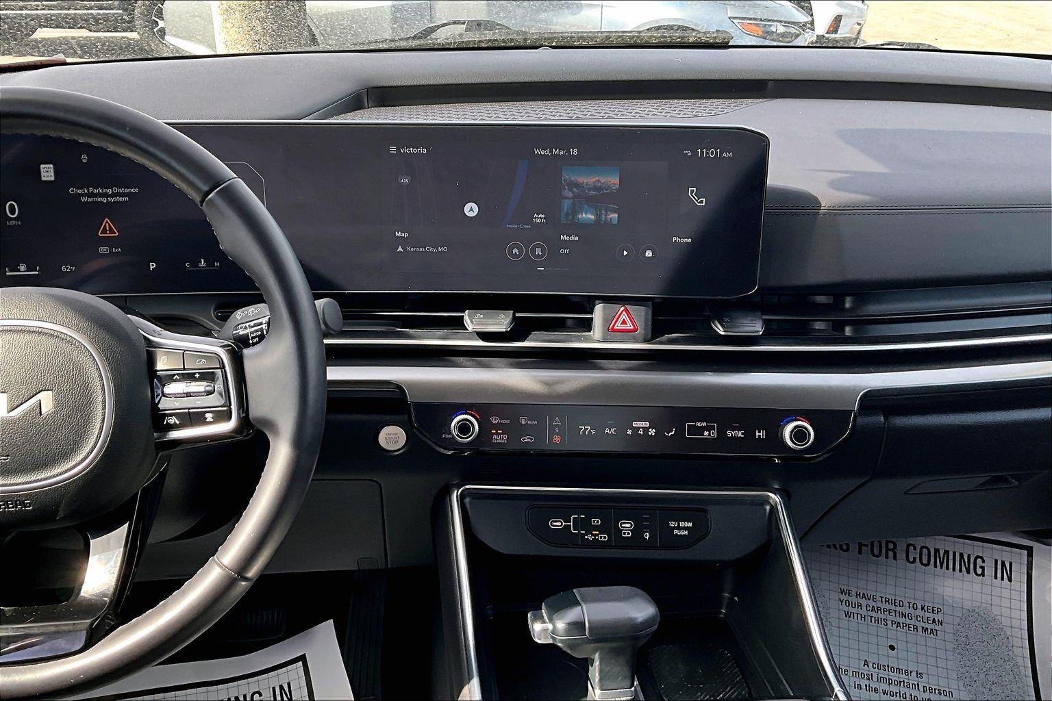 2025 Kia Carnival SX