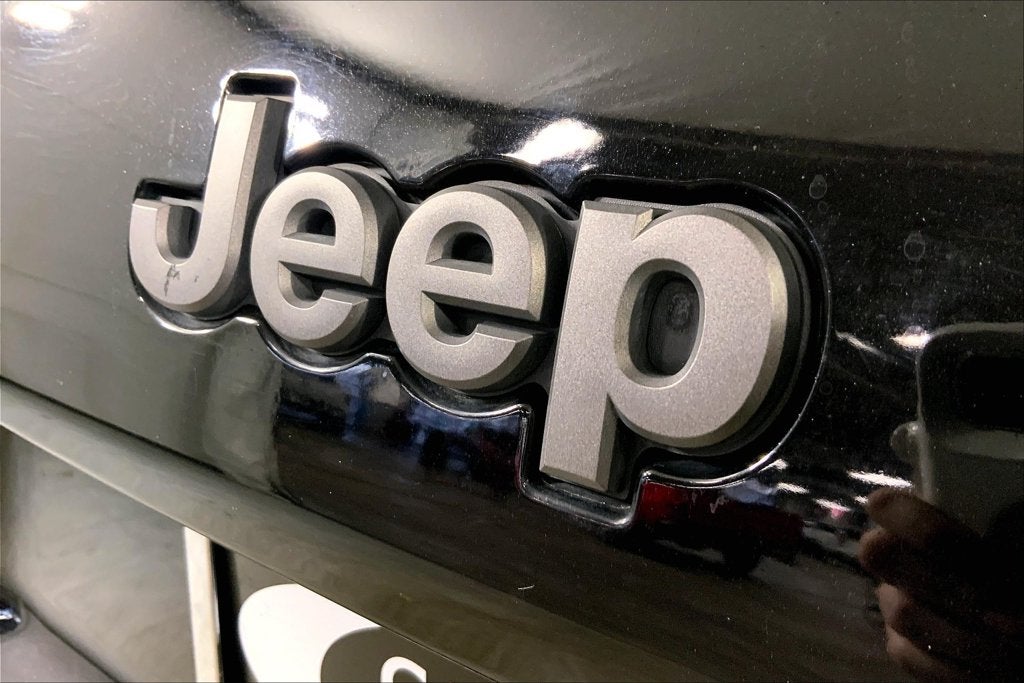 2022 Jeep Cherokee Trailhawk