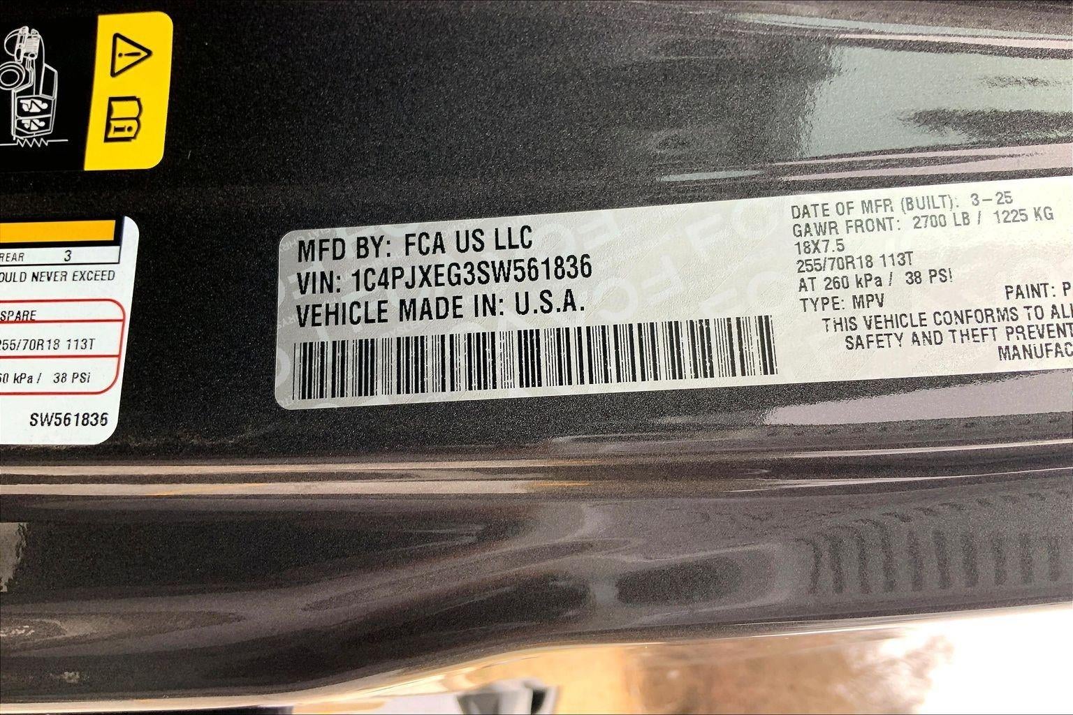 2025 Jeep Wrangler 4-Door Sahara 4x4