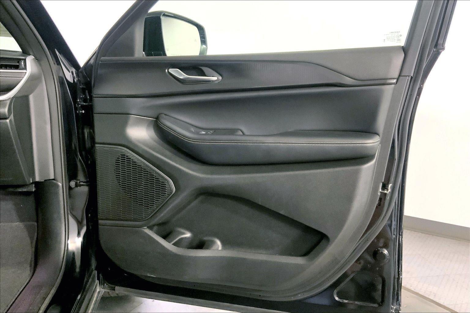 2025 Jeep Grand Cherokee Altitude 4x4