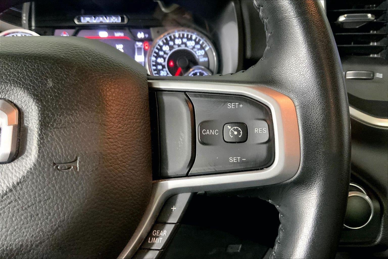 2022 RAM 1500 Big Horn Quad Cab 4x4 6'4' Box