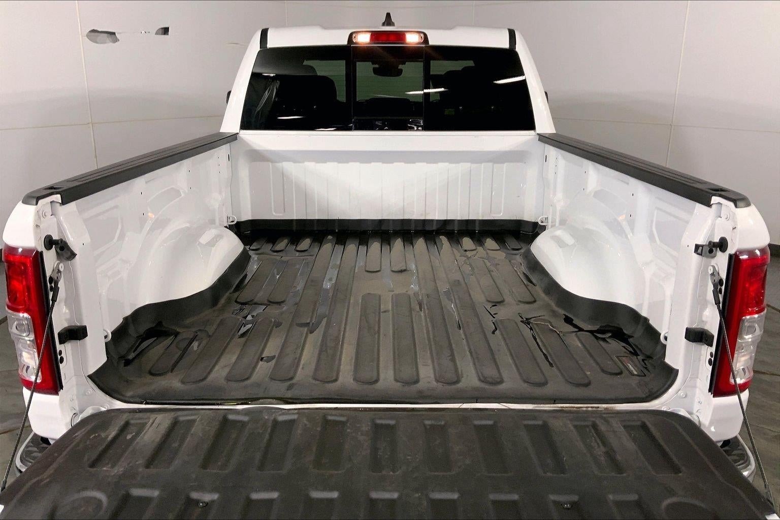 2022 RAM 1500 Big Horn Quad Cab 4x4 6'4' Box