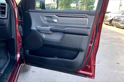 2022 RAM 1500 Big Horn Crew Cab 4x4 5'7' Box