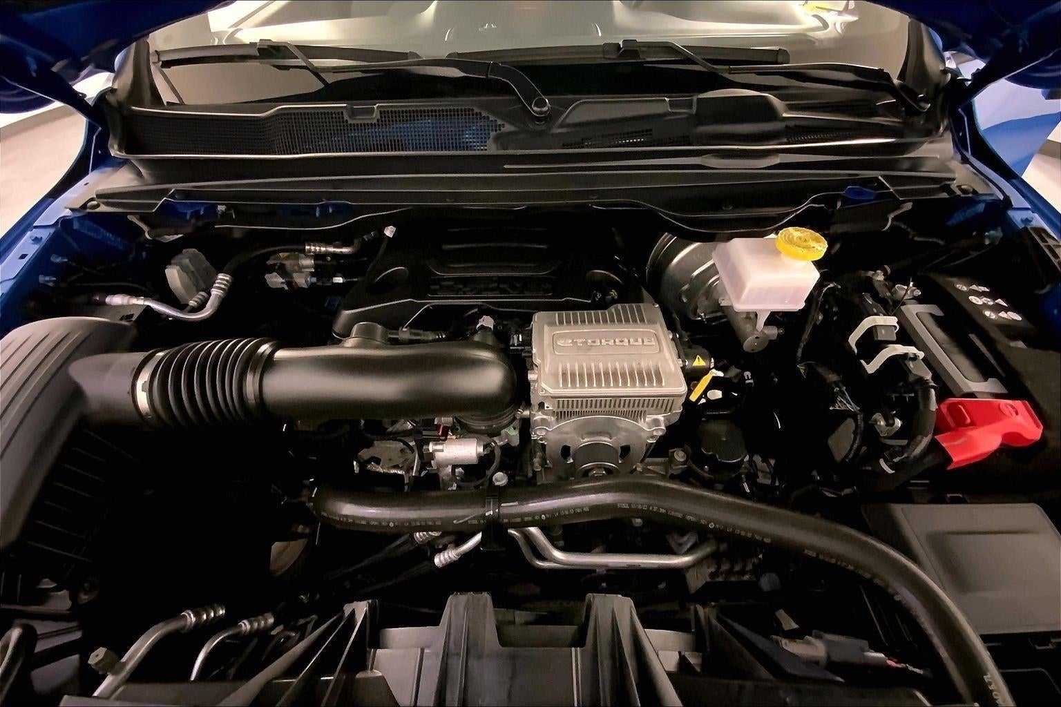 2024 RAM 1500 Big Horn Crew Cab 4x4 5'7' Box