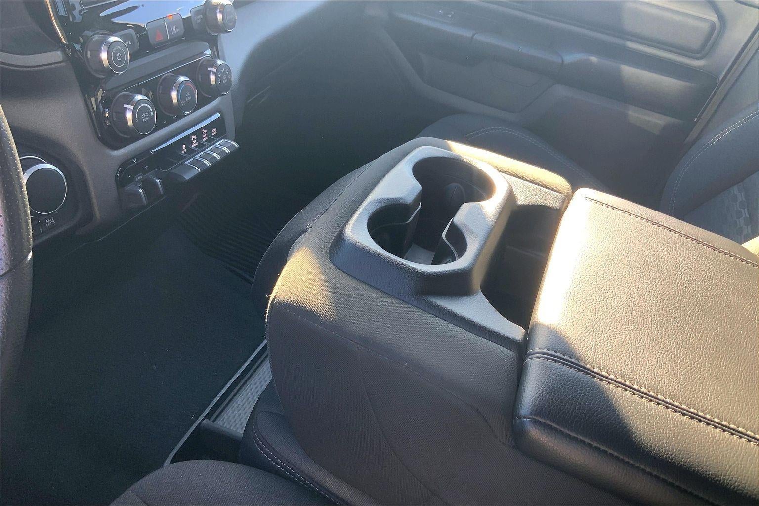 2025 RAM 1500 Warlock Crew Cab 4x4 5'7' Box