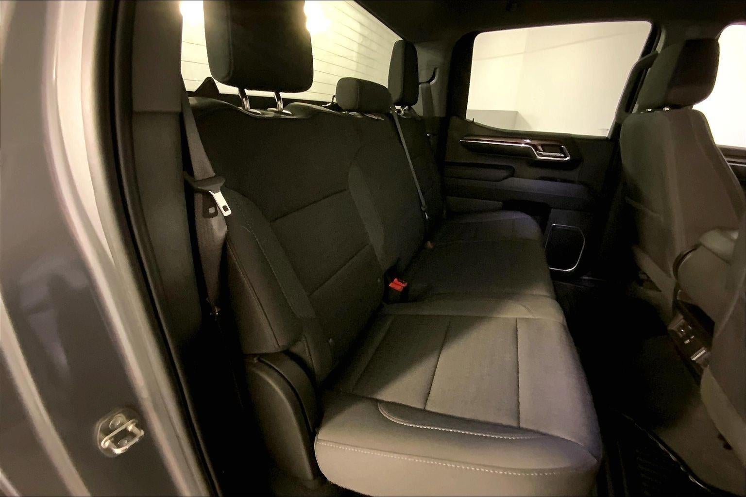 2023 Chevrolet Silverado 1500 4WD Crew Cab Short Bed LT with 2FL