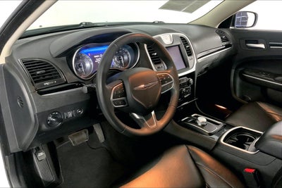 2023 Chrysler 300 Touring