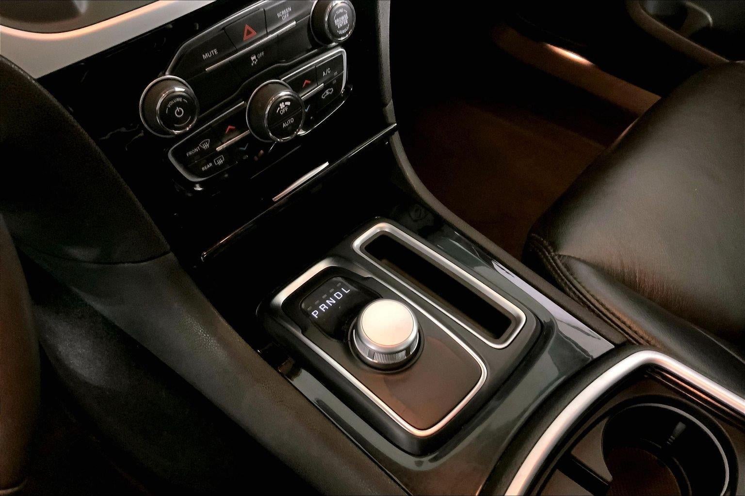 2023 Chrysler 300 Touring