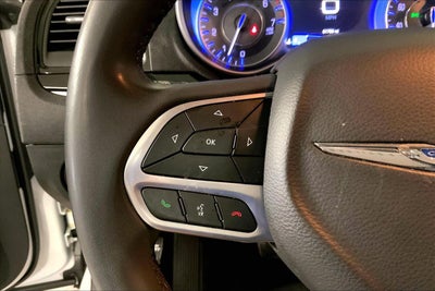 2023 Chrysler 300 Touring