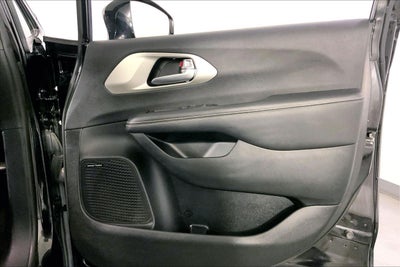 2024 Chrysler Pacifica Limited AWD