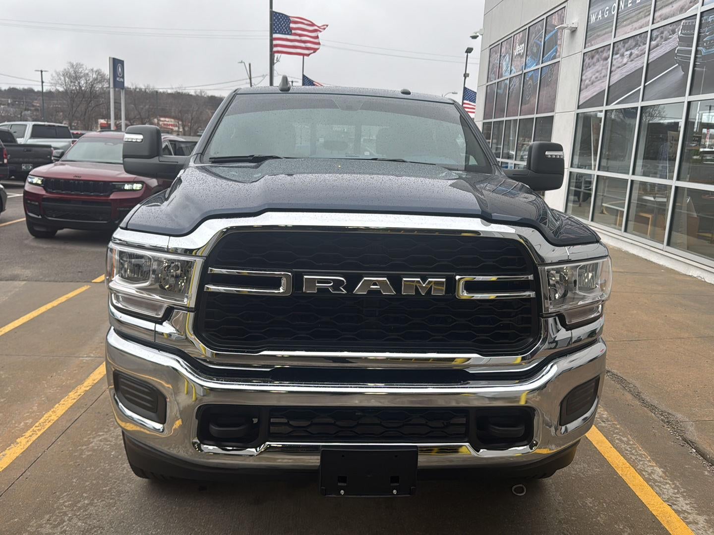 2024 RAM 2500 Tradesman Crew Cab 4x4 6'4' Box