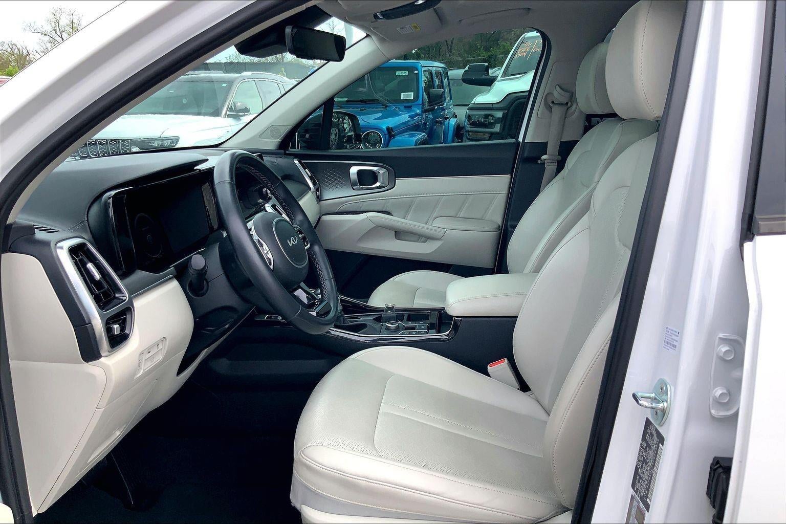 2023 Kia Sorento SX