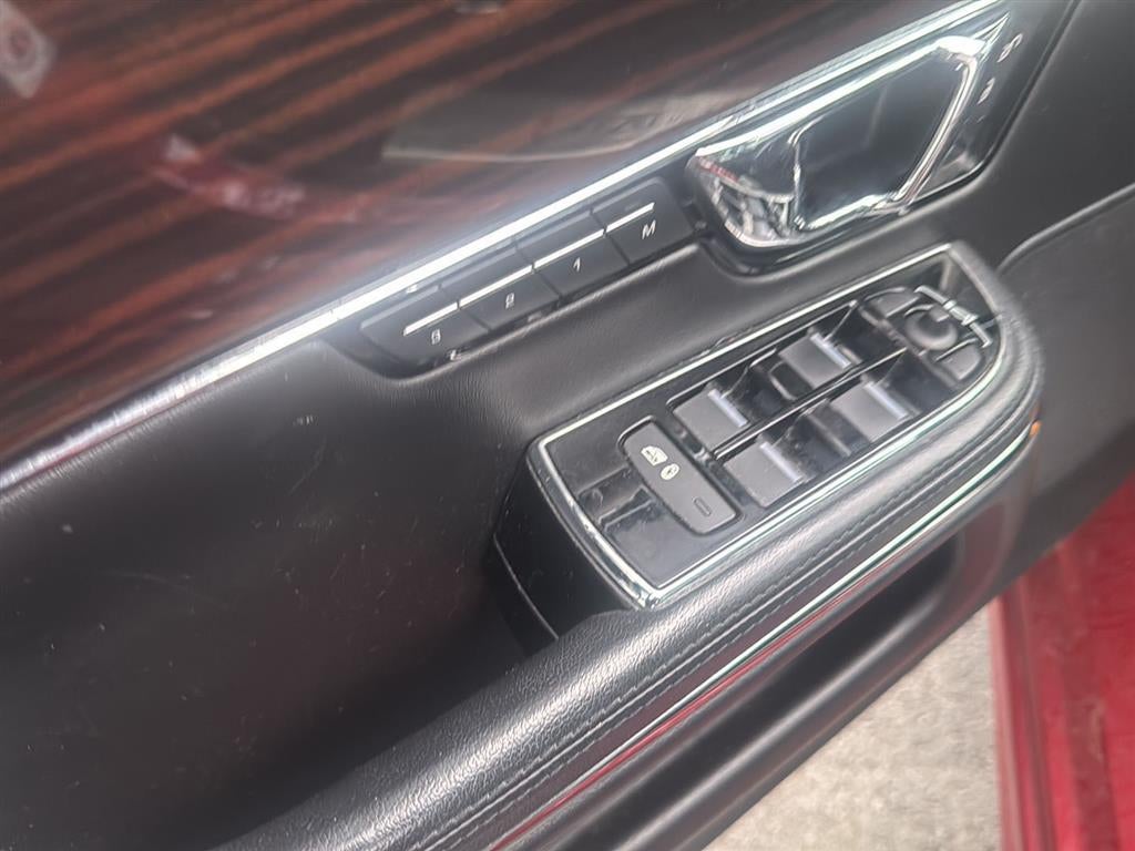 2016 Jaguar XJ R-Sport