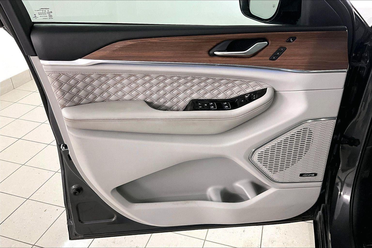 2022 Jeep Grand Cherokee Summit