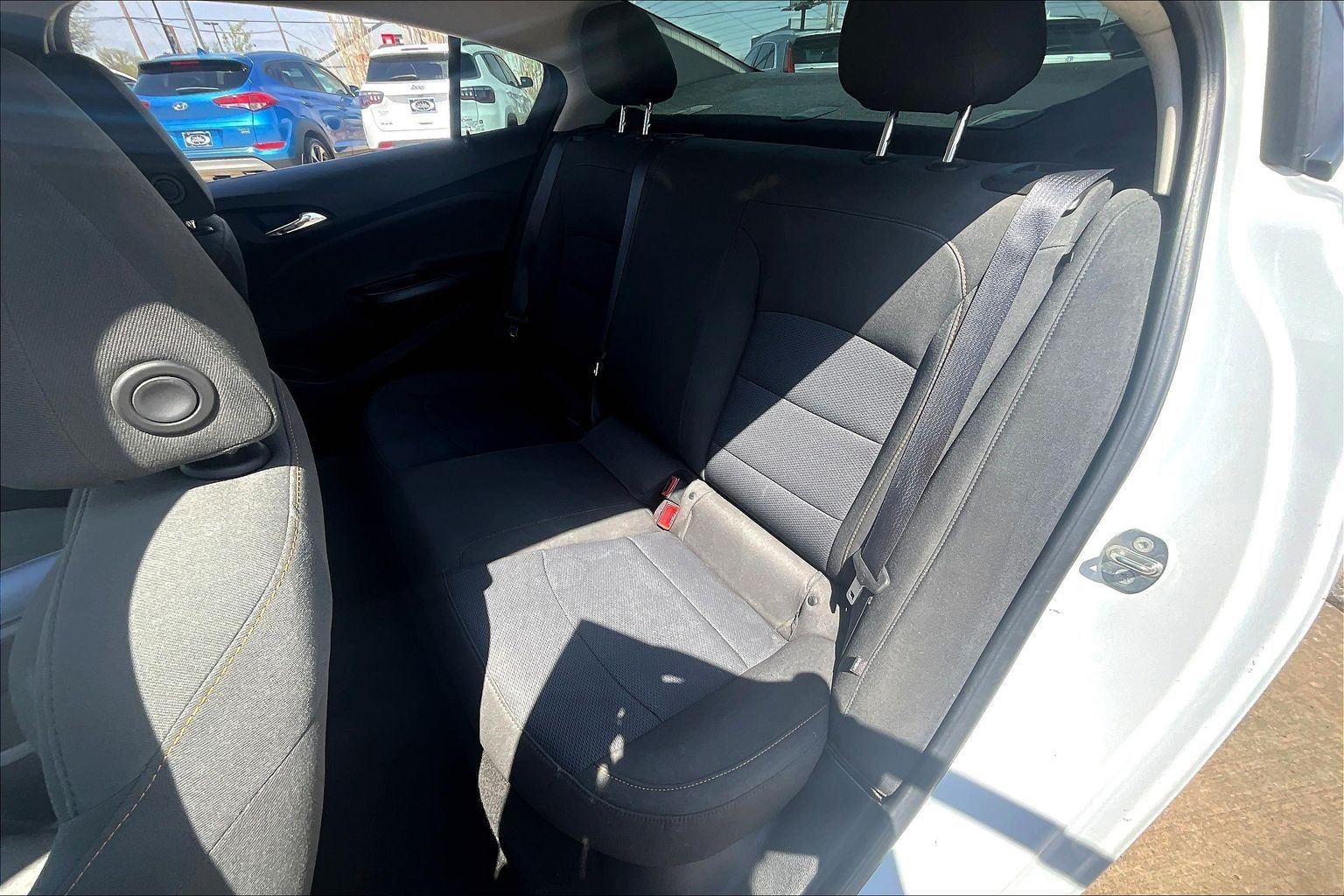 2018 Chevrolet Cruze LS