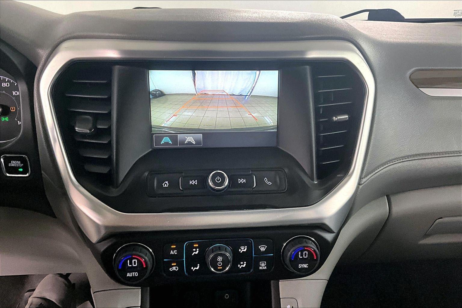 2017 GMC Acadia SLE
