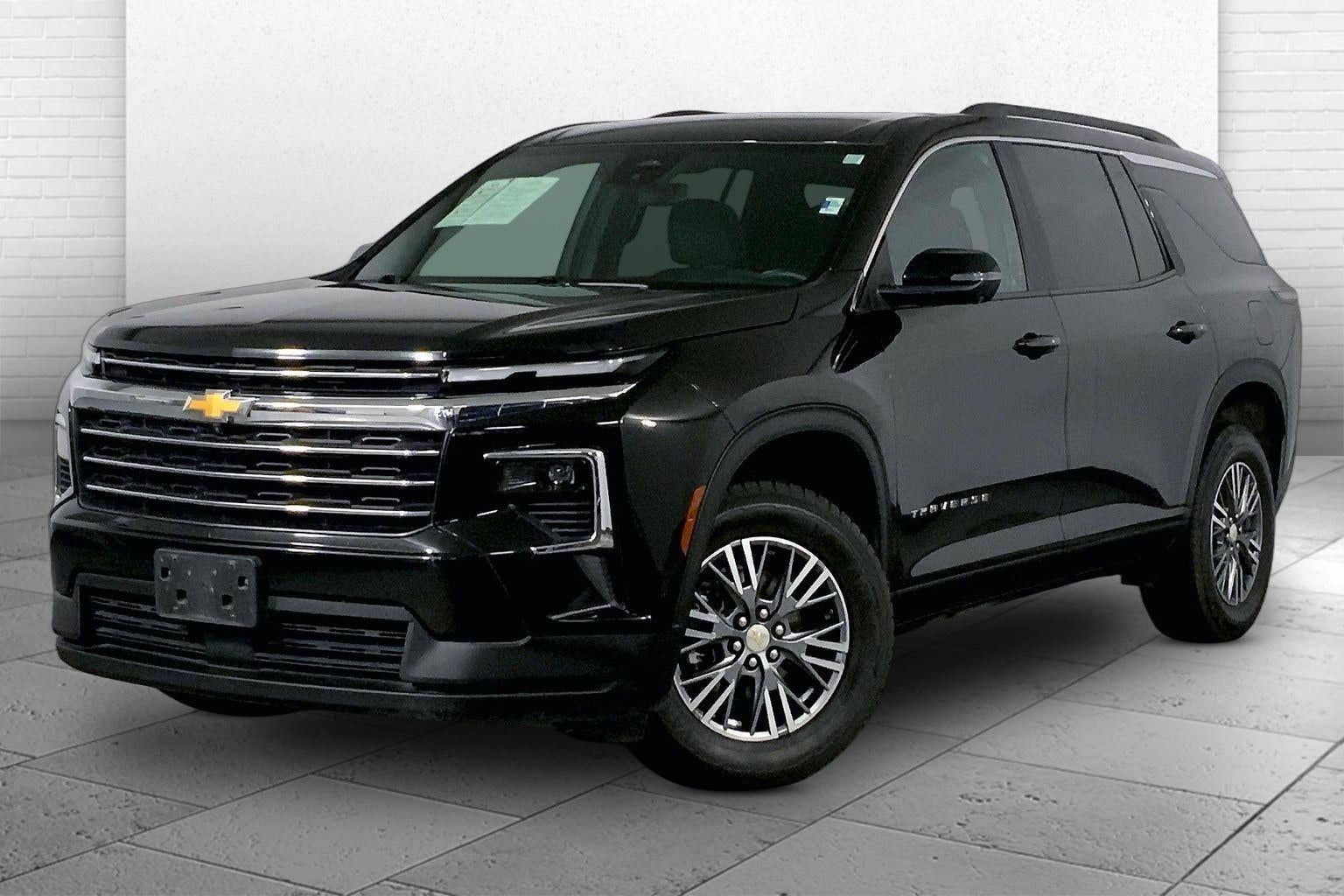 2024 Chevrolet Traverse FWD LT