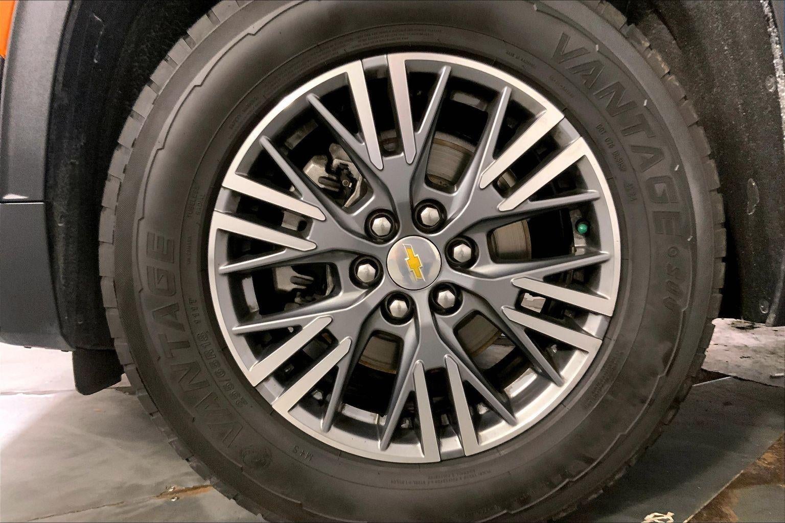 2024 Chevrolet Traverse FWD LT