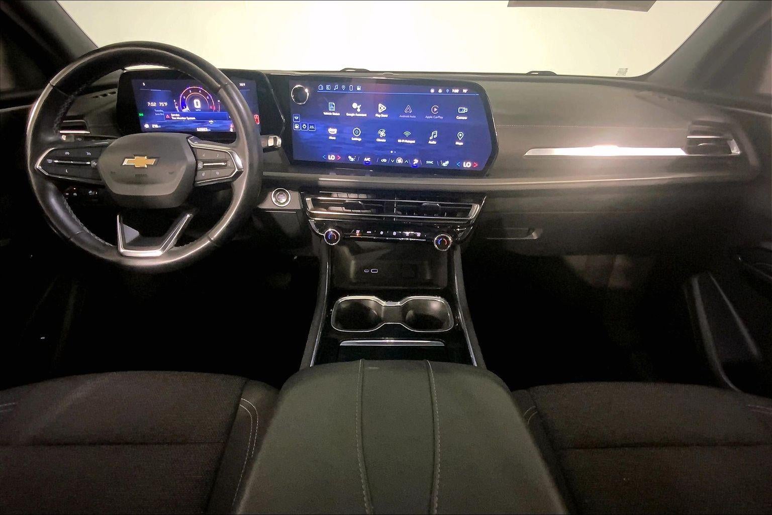 2024 Chevrolet Traverse FWD LT
