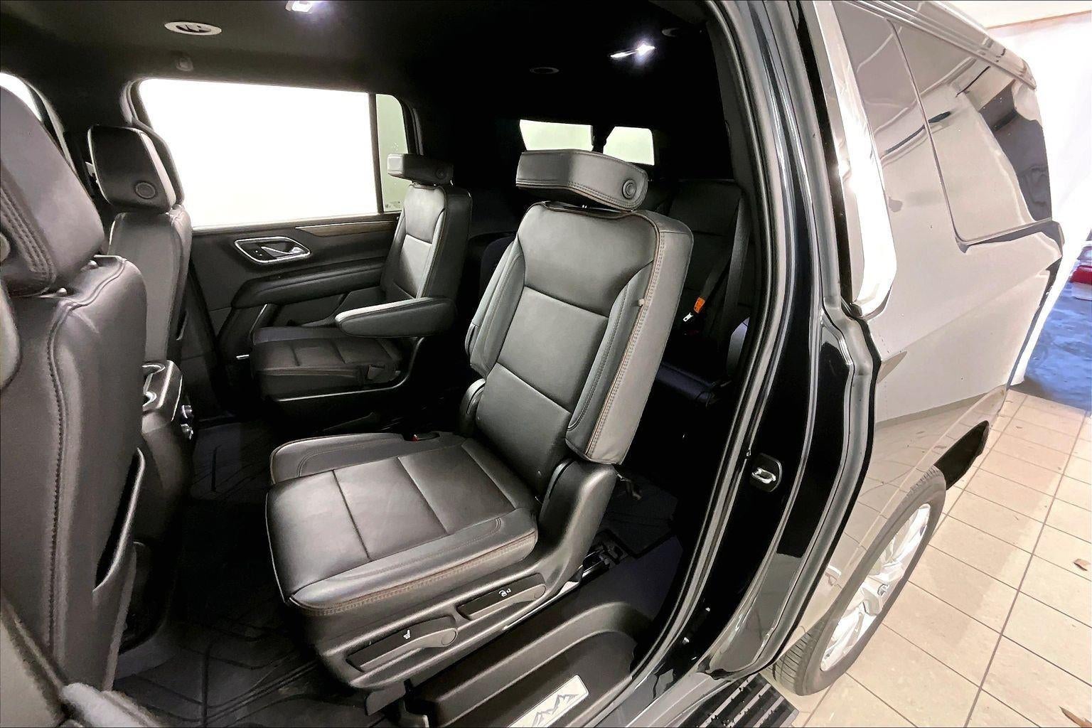 2023 Chevrolet Suburban High Country