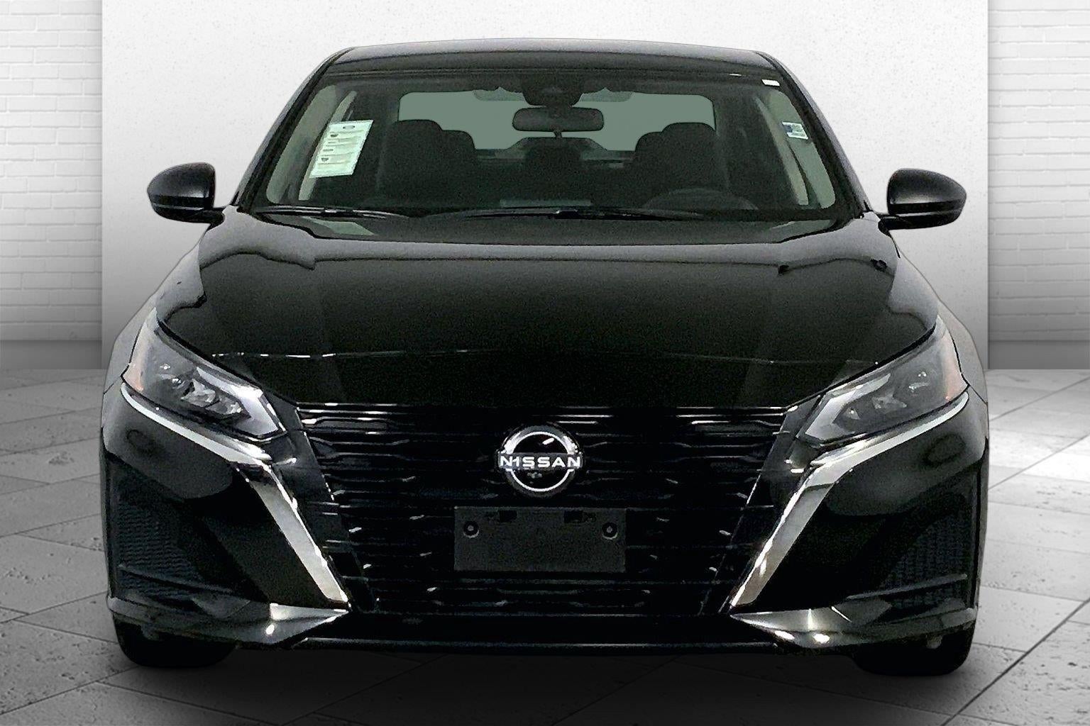 Used 2025 Nissan Altima SV with VIN 1N4BL4DV1SN385187 for sale in Kansas City